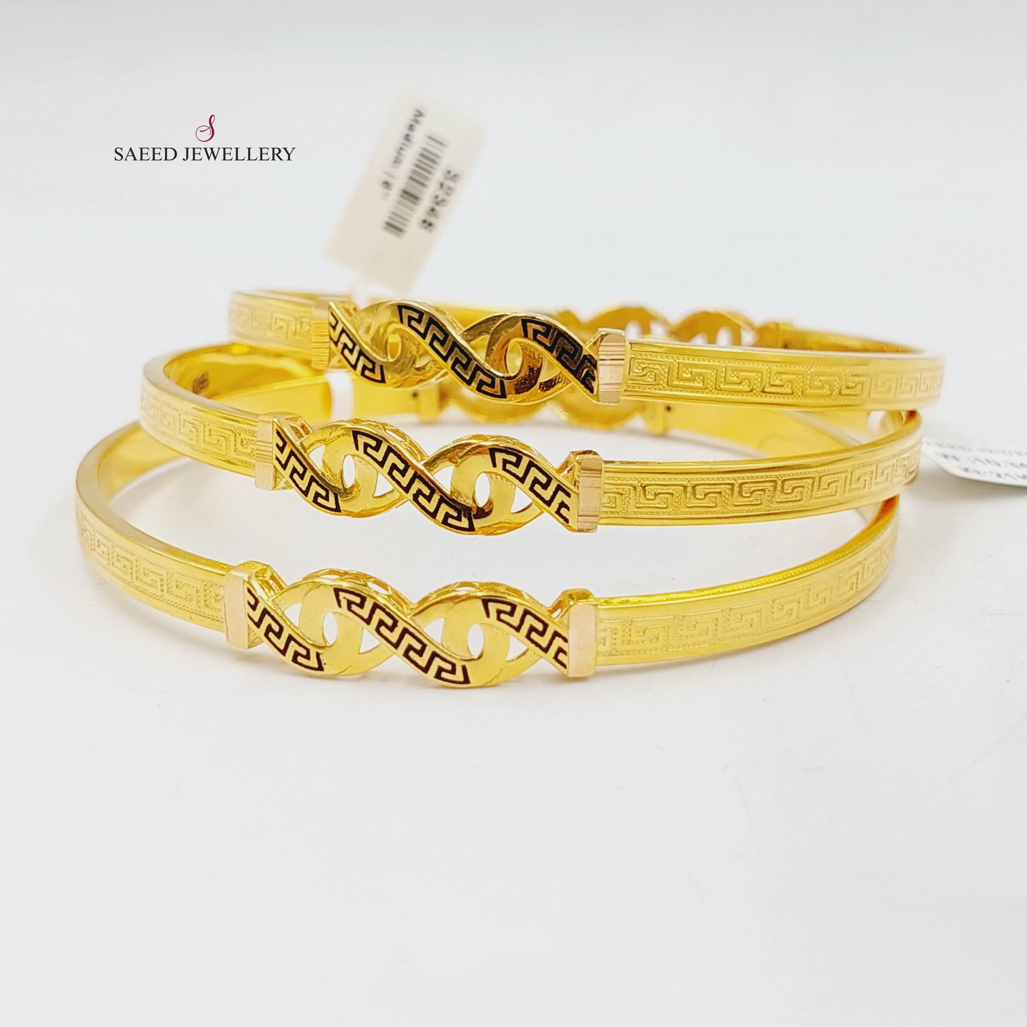 Enameled Virna Bangle