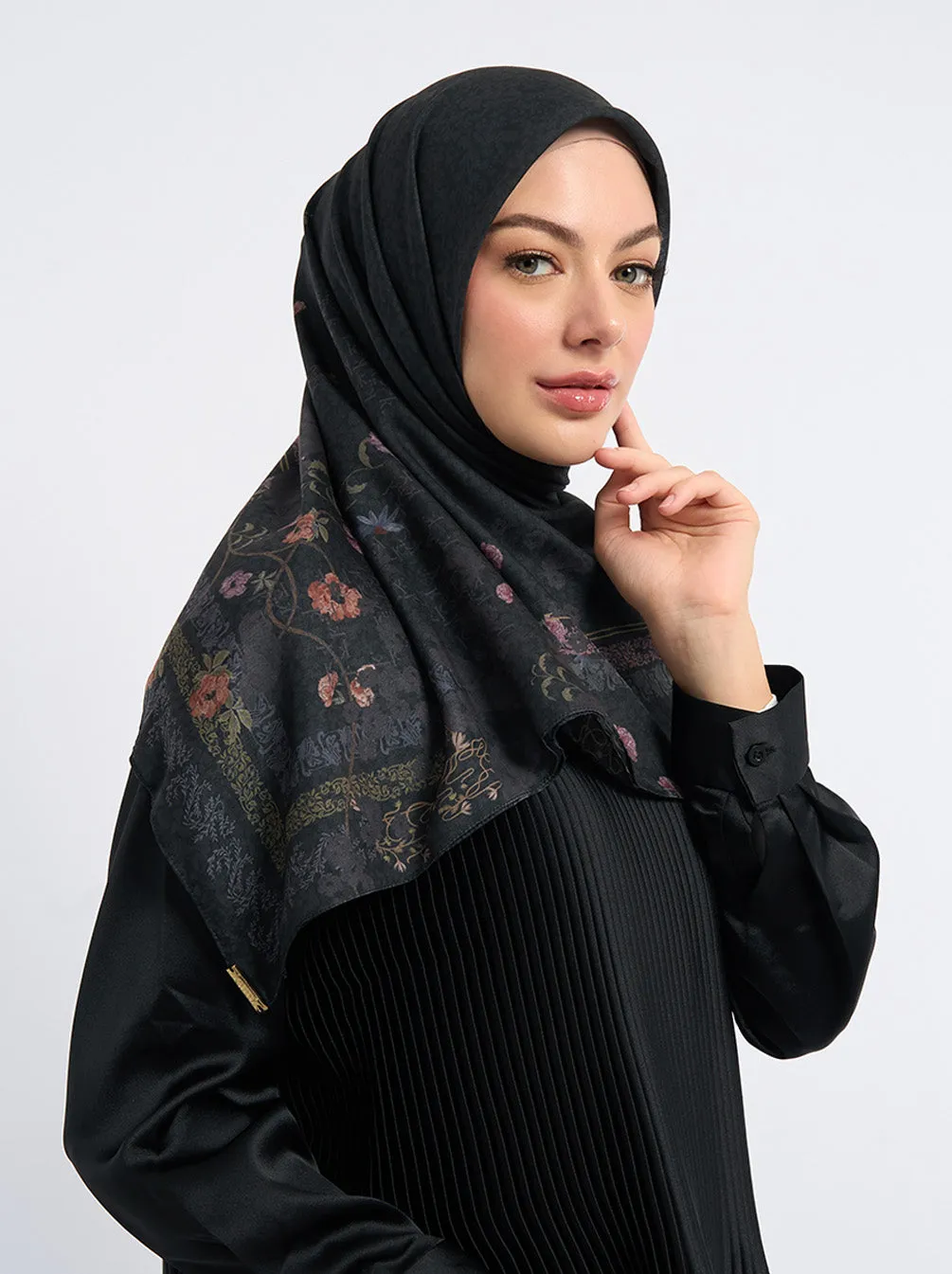 KIMAYYA SIGNATURE SCARF ONYX