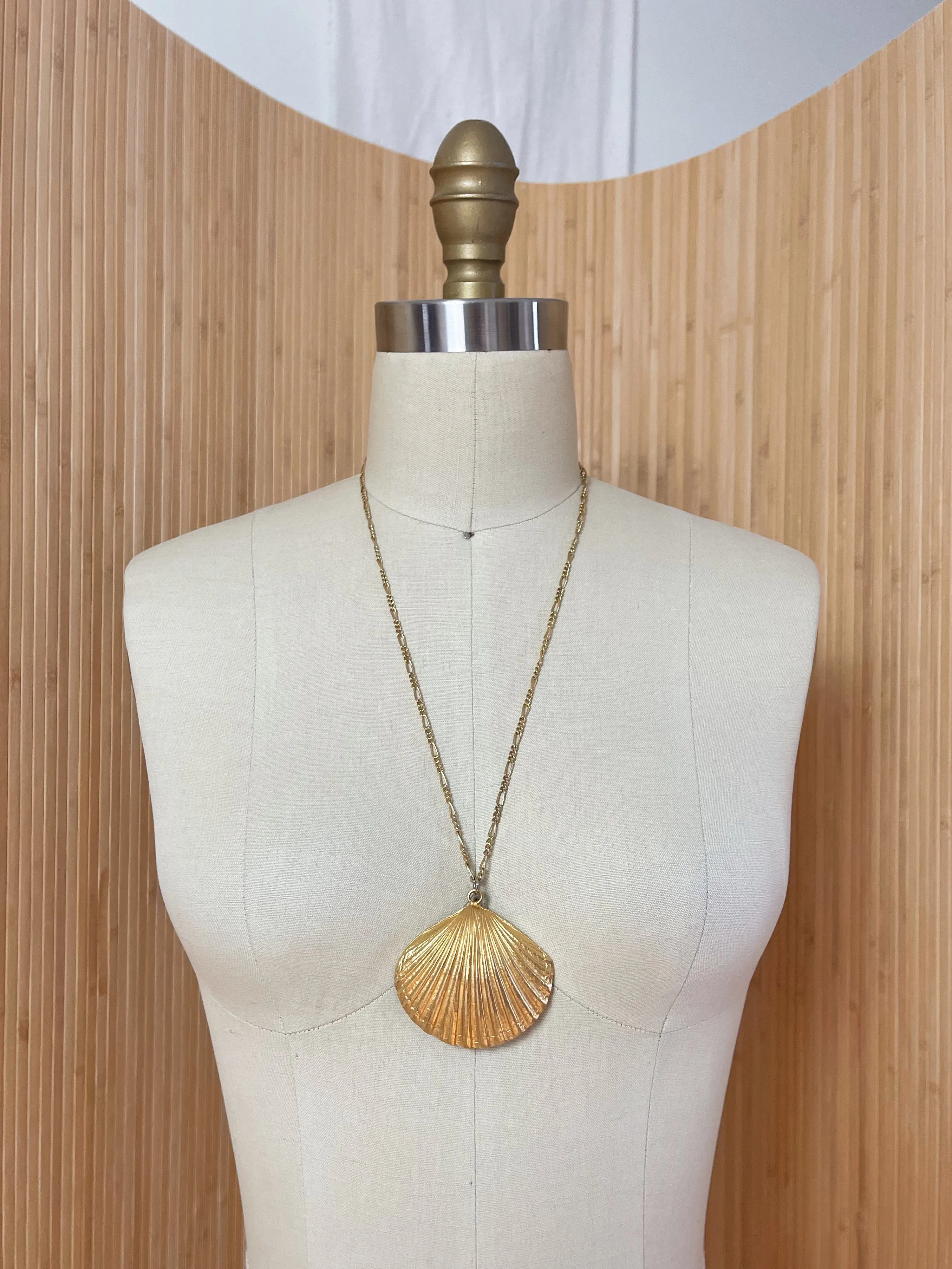 Vintage Golden Seashell Necklace