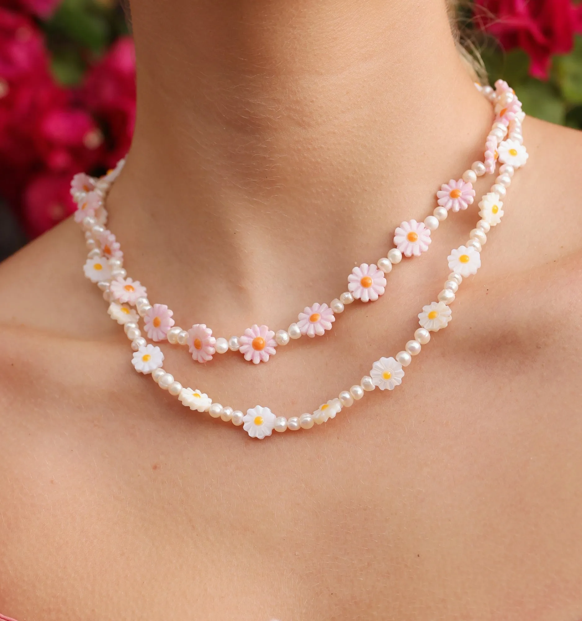 White Daisy Necklace