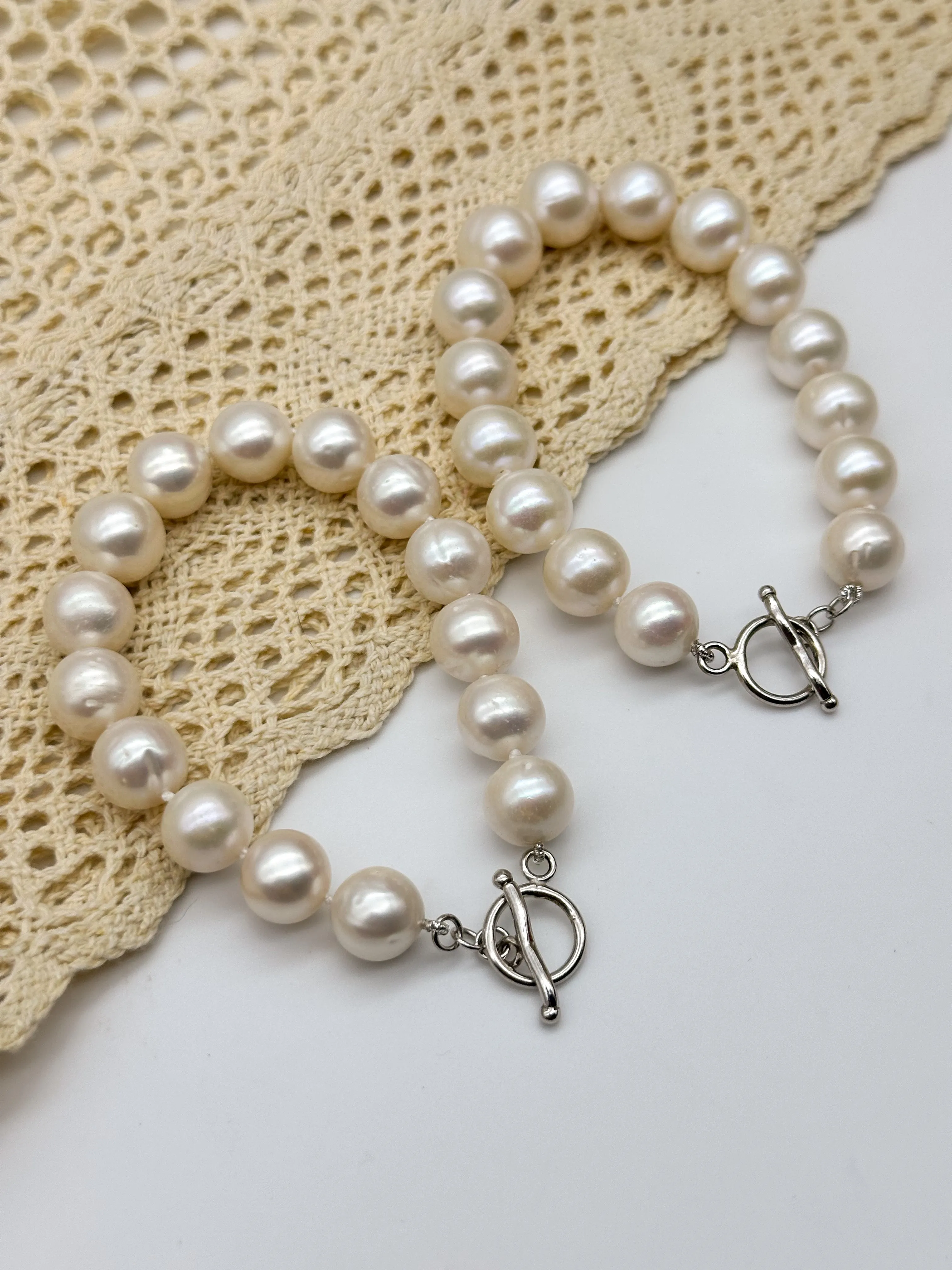 White Freshwater Pearl Bracelet